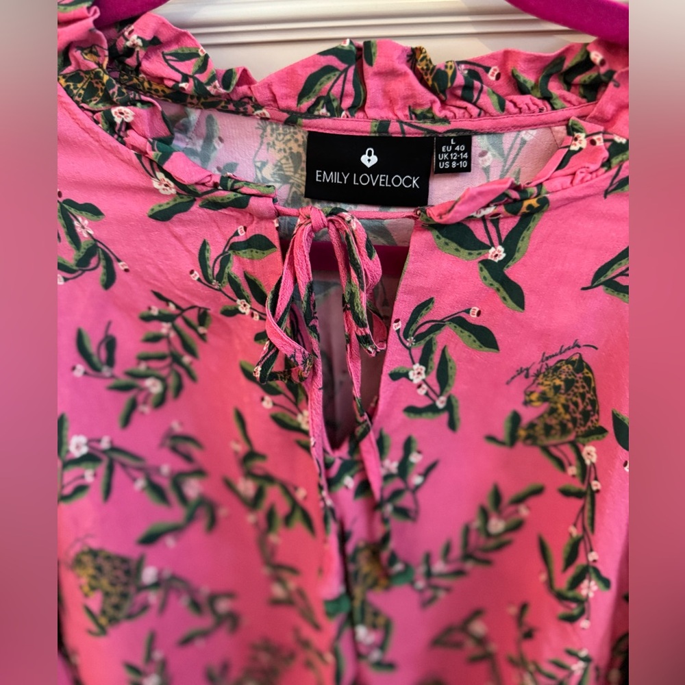 Emily Lovelock Pink Floral Women's Blouse - Picture 4 of 5